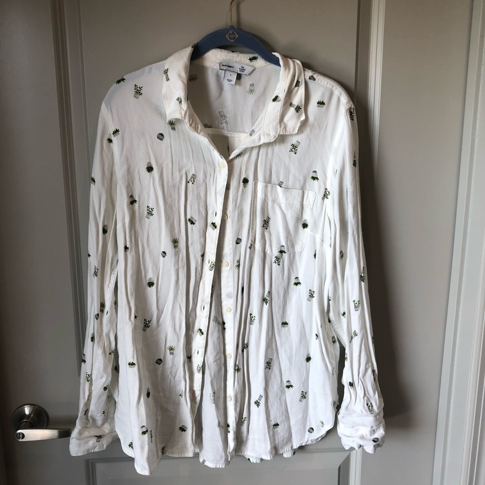 Old Navy Plant Button Up